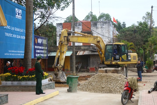 An ninh thắt chặt, hàng chục phóng viên quốc tế có mặt tại Ga Đồng Đăng trước hội nghị Thượng đỉnh - Ảnh 7.