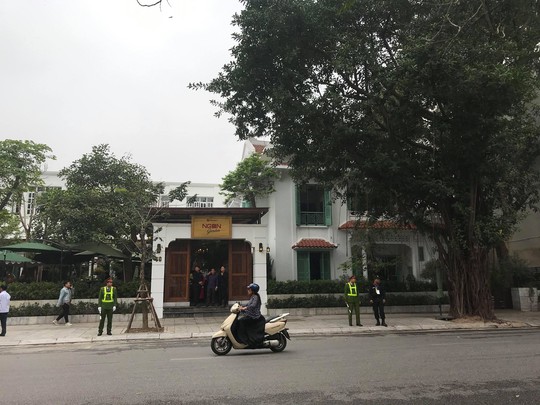 Đoàn Triều Tiên ăn trưa ở nhà hàng lọt tốp đẹp nhất Hà Nội - Ảnh 4.