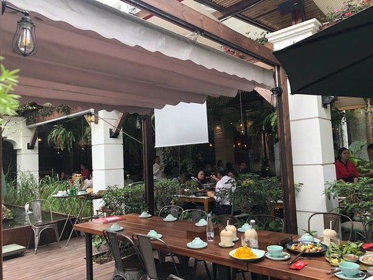 Đoàn Triều Tiên ăn trưa ở nhà hàng lọt tốp đẹp nhất Hà Nội - Ảnh 10.