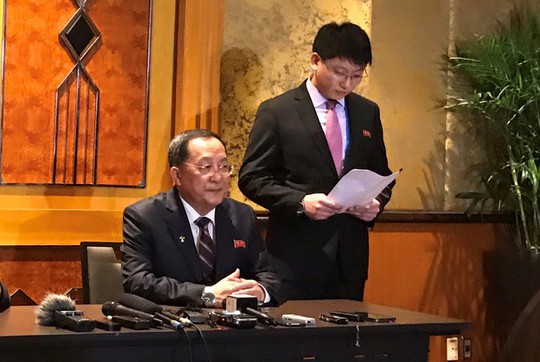 Ngoại trưởng Triều Tiên họp báo lúc 0 giờ tại khách sạn Melia - Ảnh 2.