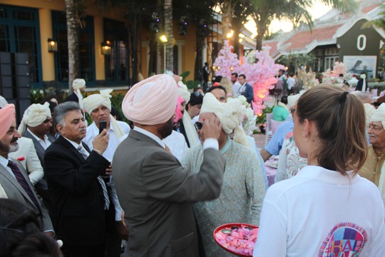 Lộng lẫy lễ cưới chính thức của tỉ phú Ấn Độ tại Phú Quốc - Ảnh 13.