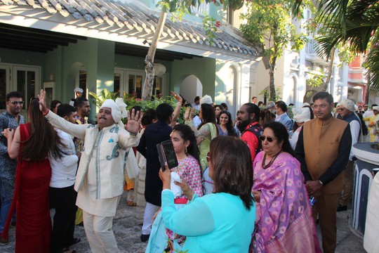 Nữ tỉ phú Ấn Độ xúc động sau đám cưới “khủng” tại Phú Quốc - Ảnh 4.