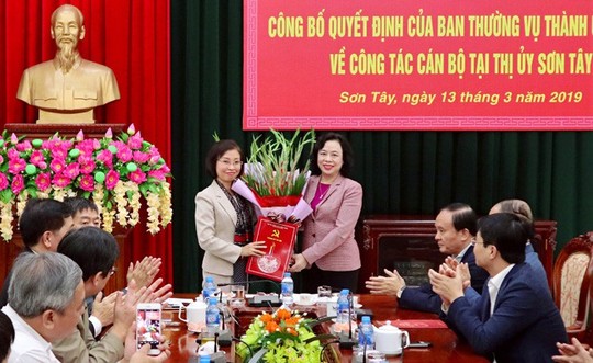 Hà Nội có tân nữ Bí thư Thị ủy 44 tuổi - Ảnh 1.