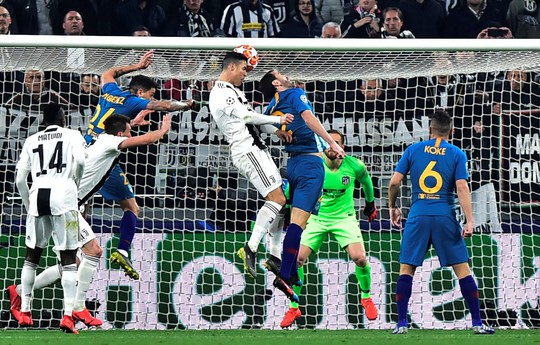 Ronaldo lập hat-trick, Juventus ngược dòng kỳ vĩ tại Turin - Ảnh 6.