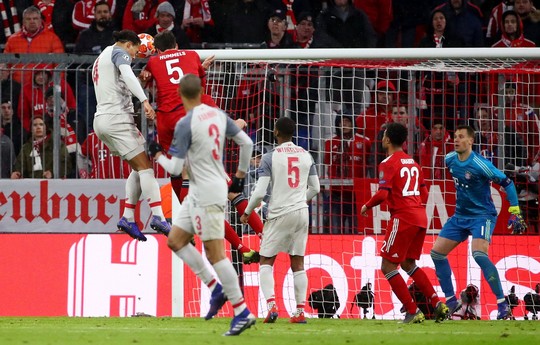 Hạ Bayern ở Hang hùm, Liverpool đoạt vé tứ kết ngỡ ngàng - Ảnh 6.