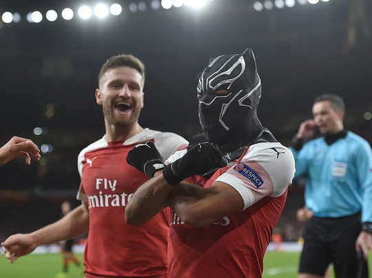 Chiến binh báo đen tỏa sáng, Arsenal ngược dòng hạ Rennes - Ảnh 5.