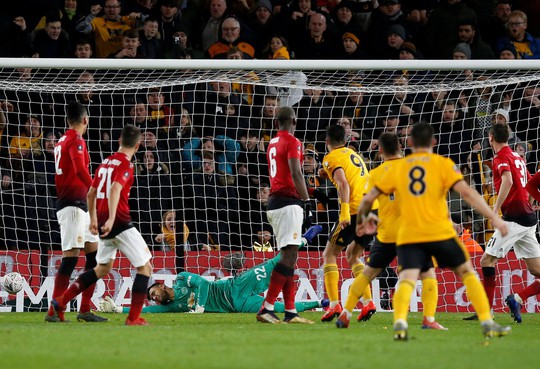 Chấn động FA Cup: Man United gục ngã trước bầy sói Wolverhampton - Ảnh 3.
