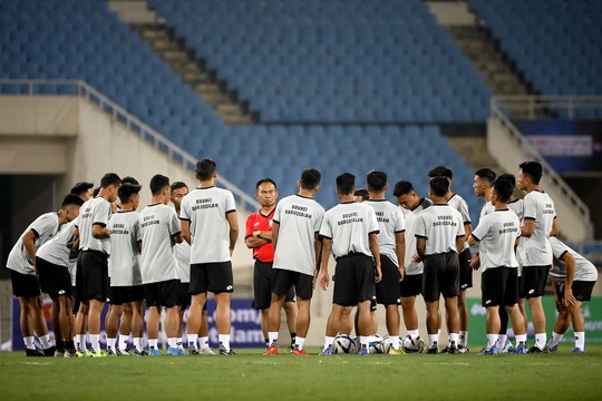 Vì sao HLV Park Hang-seo cho học trò tập luyện ngay trước giờ đấu Brunei? - Ảnh 2.