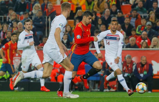 Morata thiếu duyên ghi bàn, Tây Ban Nha suýt trắng tay trước Na Uy - Ảnh 2.