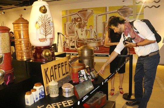 Chiêm ngưỡng 10.000 hiện vật tái hiện lịch sử cà phê - Ảnh 9.