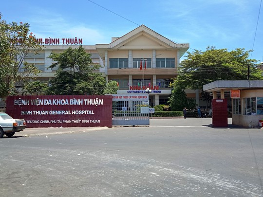 Bình Thuận: Gần 100 người nhập viện sau khi ăn cưới - Ảnh 1.