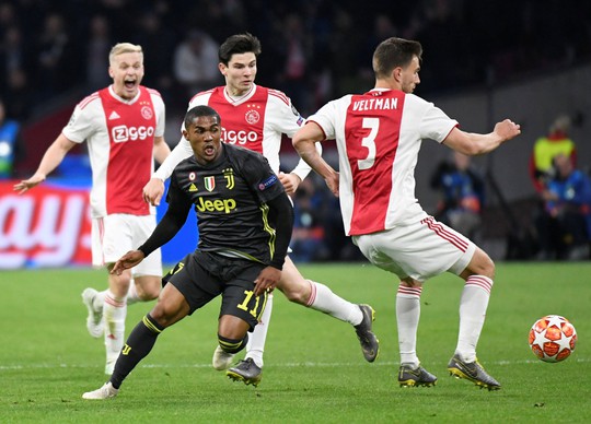 Man United gục ngã sân nhà, Juventus rơi chiến thắng ở Amsterdam - Ảnh 12.