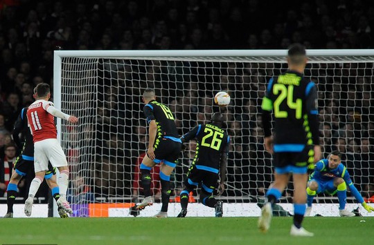 Sao tiền vệ ghi bàn, Arsenal hạ gục Napoli tại Emirates - Ảnh 4.