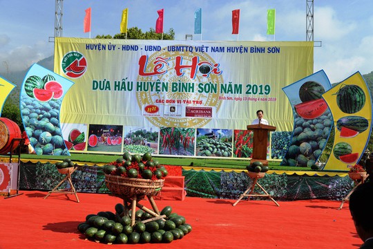 Đặc sắc Lễ hội dưa hấu lần đầu tiên ở Việt Nam
