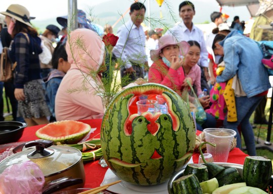 Đặc sắc Lễ hội dưa hấu lần đầu tiên ở Việt Nam