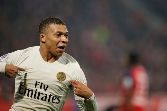mbappe-hai-lan-1555289781980646414781.jpg