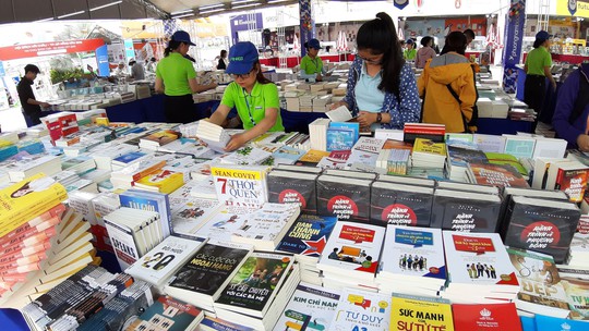 Hấp dẫn Hội sách Hải Châu 2019 - Ảnh 1. Hấp dẫn Hội sách Hải Châu 2019 - Ảnh 1.