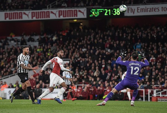 Thắng trận thứ 10 liên tiếp sân nhà, Arsenal bay vào Top 3 Ngoại hạng - Ảnh 4.