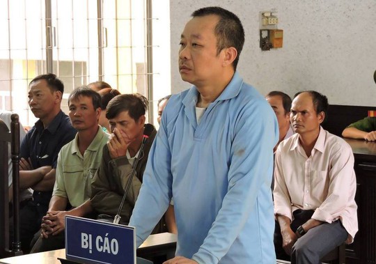 Lam ro loi khai cua nguyen thuong ta cong an cho rang hoi lo 15 ti dong cho 44 quan chuc