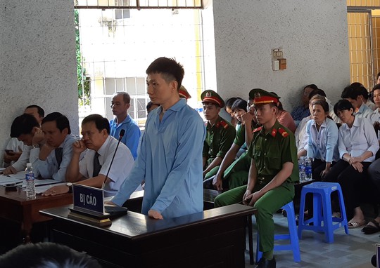 Đề nghị tử hình nguyên cán bộ ngân hàng thụt két 114 tỉ đồng - Ảnh 1. Đề nghị tử hình nguyên cán bộ ngân hàng thụt két 114 tỉ đồng - Ảnh 1.