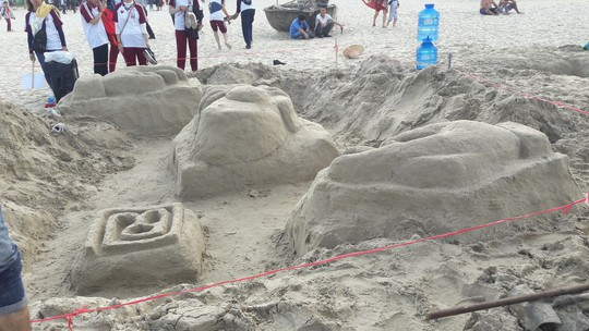 Độc đáo các tác phẩm tại cuộc thi xây tượng cát trên biển Đà Nẵng - Ảnh 11.