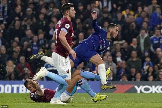 Siêu phẩm Hazard định đoạt số phận trận derby London - Ảnh 7.