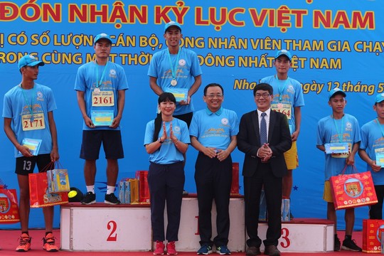 Giải việt dã 2.222 người của Yến sào Khánh Hòa lập kỷ lục Việt Nam - Ảnh 9.