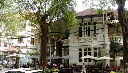 Biệt thự cổ gần 100 năm tuổi của Chú Hỏa tiếp tục bị tháo dỡ - Ảnh 3.