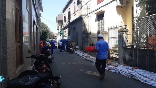 Bàng hoàng phát hiện chồng chết, vợ nguy kịch trong nhà - Ảnh 2.