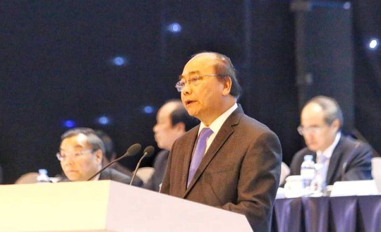 Thủ tướng Nguyễn Xuân Phúc lắng nghe 2.500 doanh nghiệp tư nhân hiến kế