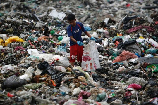 Malaysia trả lại... rác cho các nước phát triển - Ảnh 1.