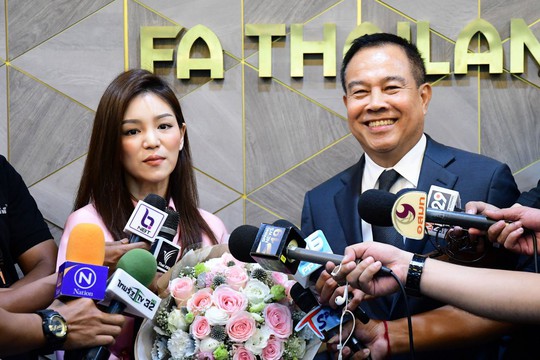 Bóng đá Thái Lan có sa sút cũng không bất ngờ! - Ảnh 2. Bóng đá Thái Lan có sa sút cũng không bất ngờ! - Ảnh 2.