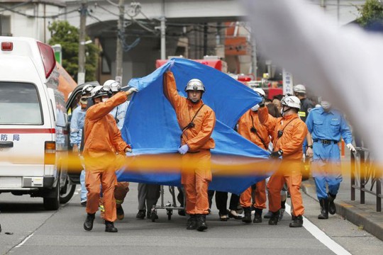Nhật Bản: 2 người chết, 17 người bị thương trong vụ tấn công bằng dao - Ảnh 3.