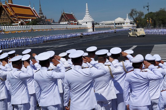 Thái Lan tổ chức lễ đăng quang của Quốc vương - Ảnh 3.