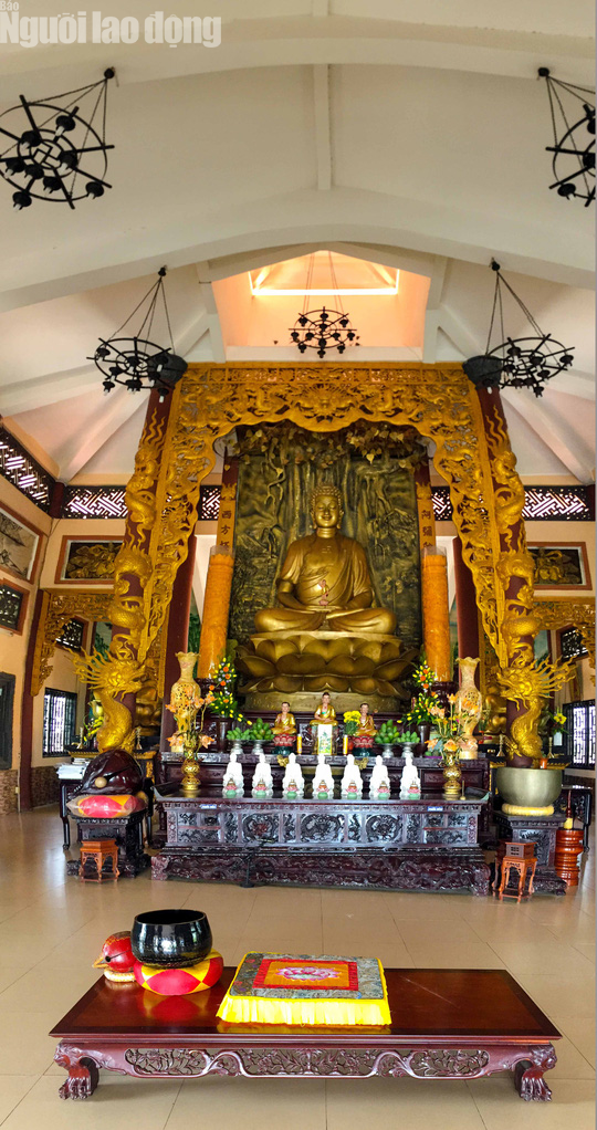 Chiêm ngưỡng ngôi chùa vùng biên giới có tượng Phật cao nhất miền Tây - Ảnh 14.