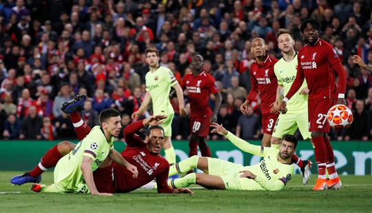Loại Barcelona, Liverpool gây choáng truyền thông thế giới - Ảnh 2.