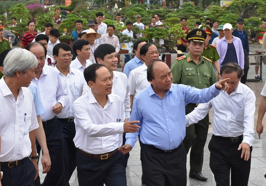 Thủ tướng tham quan triển lãm Thanh Hóa xưa và nay - Ảnh 1.