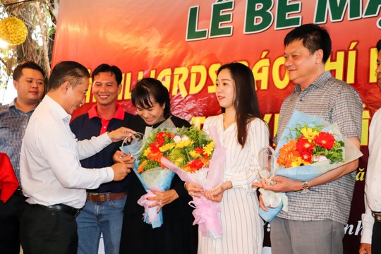 Giải Bida Báo chí ĐBSCL lần thứ 12 do Báo Người Lao Động tổ chức thành công tốt đẹp - Ảnh 10.