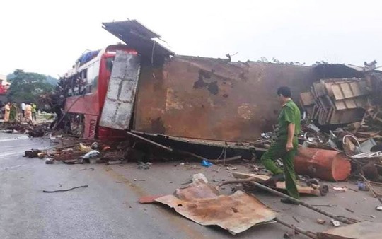 Không có dữ liệu tốc độ xe tải chở sắt trong vụ tai nạn kinh hoàng 3 người chết, 38 người bị thương - Ảnh 3. Không có dữ liệu tốc độ xe tải chở sắt trong vụ tai nạn kinh hoàng 3 người chết, 38 người bị thương - Ảnh 3.