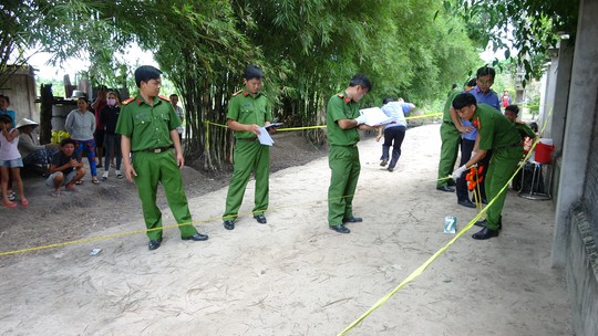 Vu 3 nguoi trong gia dinh thuong vong o Tay Ninh Nghi can la con re