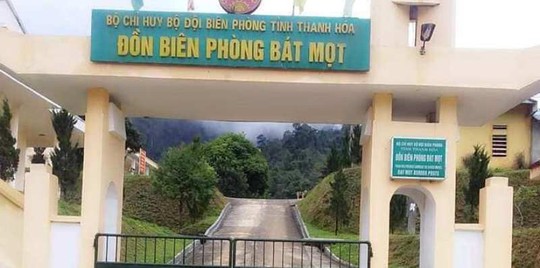 3 can bo bien phong Thanh Hoa bi ban thuong vong khi tuan tra