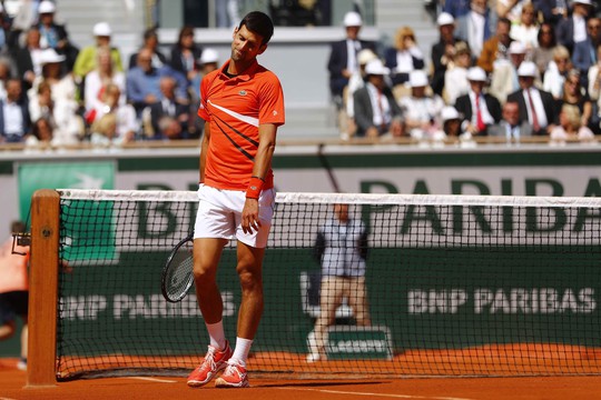 Clip bán kết Roland Garros 2019: Ông trời cũng không thể cứu được Djokovic - Ảnh 5.
