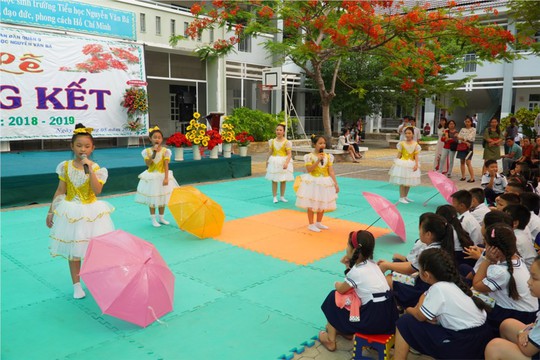 Gian nan nộp hồ sơ vào lớp 1 ở quận 9, TP HCM - Ảnh 1. dsc03798305201916-15619682223531478140271 dsc03798305201916-15619682223531478140271 Gian nan nộp hồ sơ vào lớp 1 ở quận 9, TP HCM - Ảnh 1. Gian nan nộp hồ sơ vào lớp 1 ở quận 9, TP HCM dsc03798305201916 15619682223531478140271