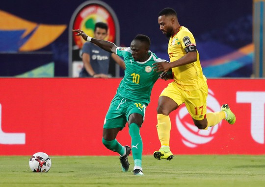 Sao Ngoại hạng Anh tỏa sáng, Senegal và Nigeria vào bán kết CAN 2019 - Ảnh 2.