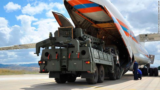 Mỹ và NATO phản ứng phi vụ Nga bàn giao S-400 cho Thổ Nhĩ Kỳ - Ảnh 2.
