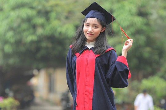ngo-thu-ha--15630971995671635779616.jpeg