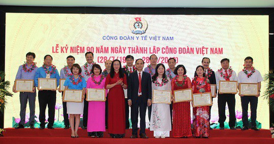 Tôn vinh cán bộ Công đoàn tiêu biểu ngành Y tế - Ảnh 3.
