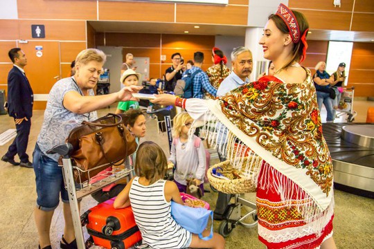 Bay Nga bắt đầu chuyển sang sân bay Sheremetyevo - Ảnh 3.