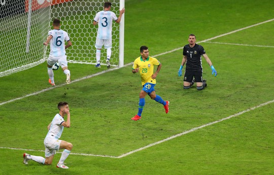 Quật ngã á quân Argentina, Brazil vào chung kết Copa America - Ảnh 8.