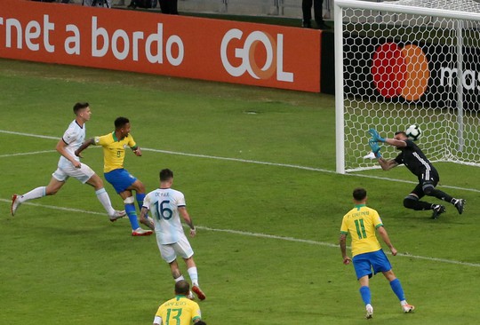 Quật ngã á quân Argentina, Brazil vào chung kết Copa America - Ảnh 3.